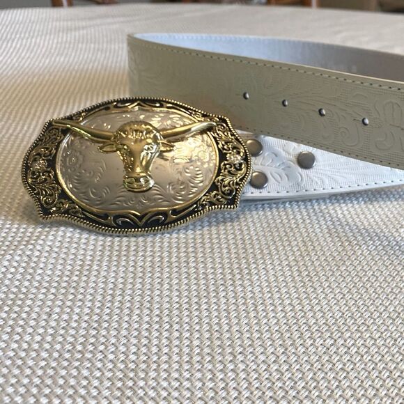 Huge longhorn cow steer belt buckle with white tooled belt BC Belts size small main image 6